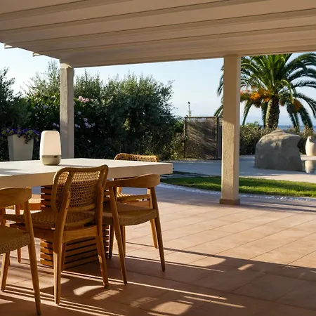 Aestas Villa *